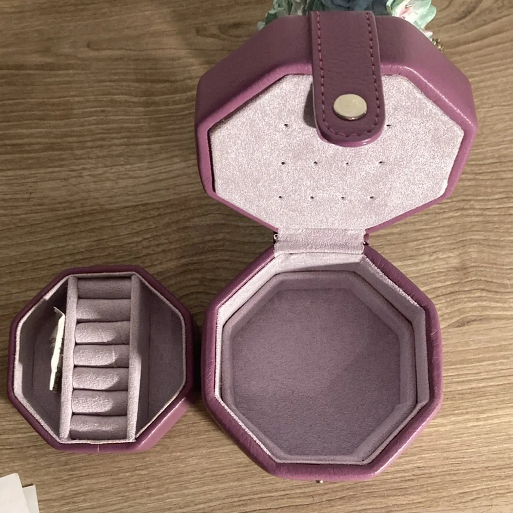Guang Tong leather jewelry box Purple Hexagonal New no box